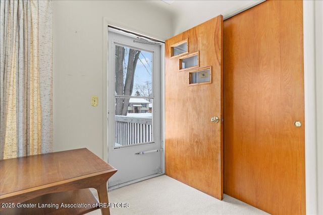 673 Joan Drive, Mason, MI 48854