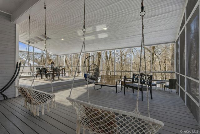 1 Canaan Circle, South Salem, NY 10590