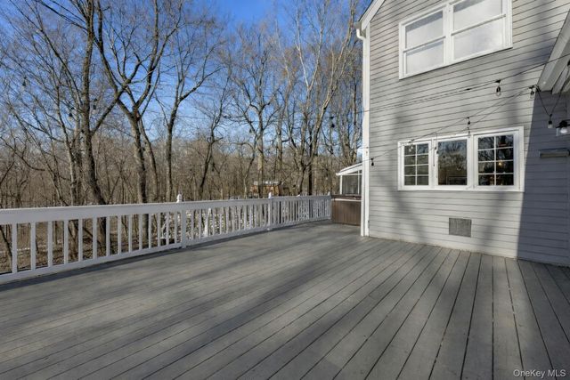 1 Canaan Circle, South Salem, NY 10590