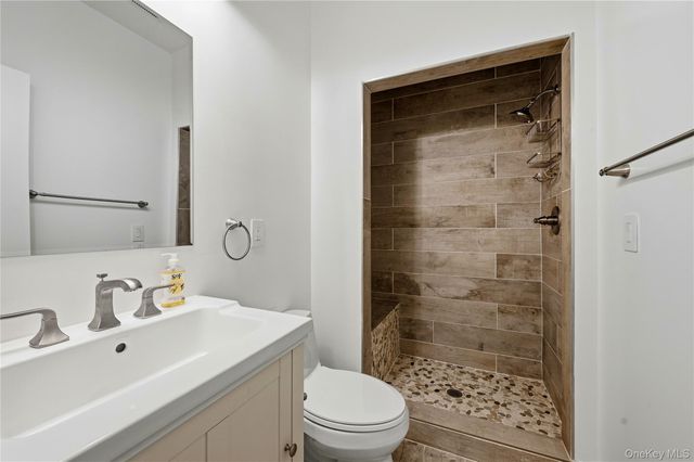 1 Canaan Circle, South Salem, NY 10590