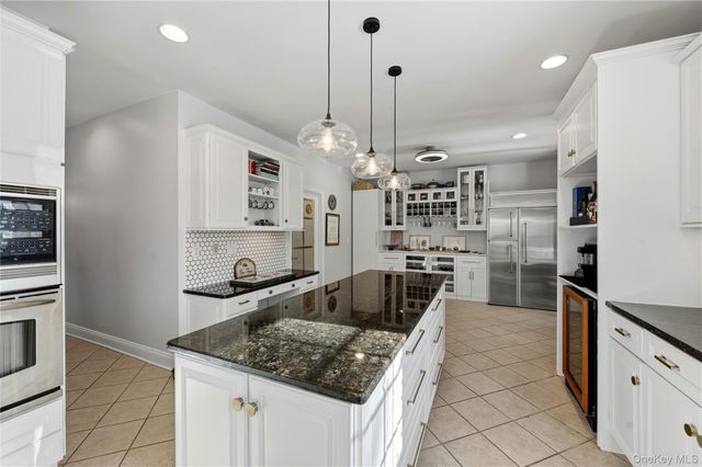 1 Canaan Circle, South Salem, NY 10590