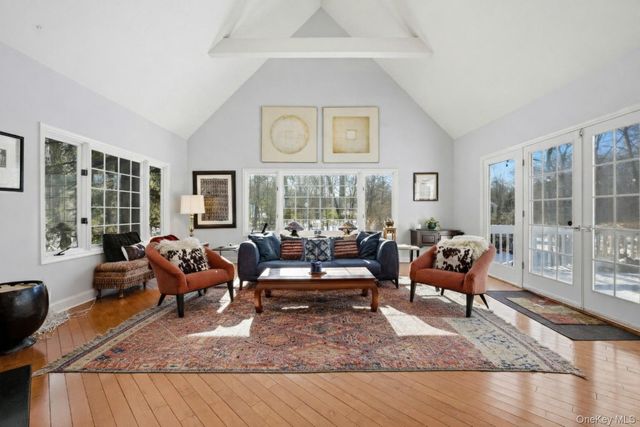 1 Canaan Circle, South Salem, NY 10590