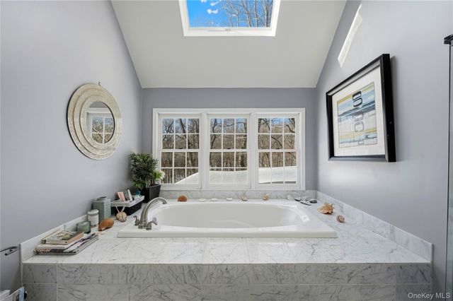 1 Canaan Circle, South Salem, NY 10590