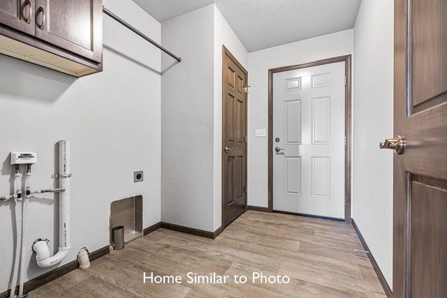 1260 PUTNAM DRIVE, Pulaski, WI 54162