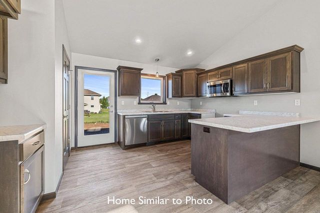 1260 PUTNAM DRIVE, Pulaski, WI 54162