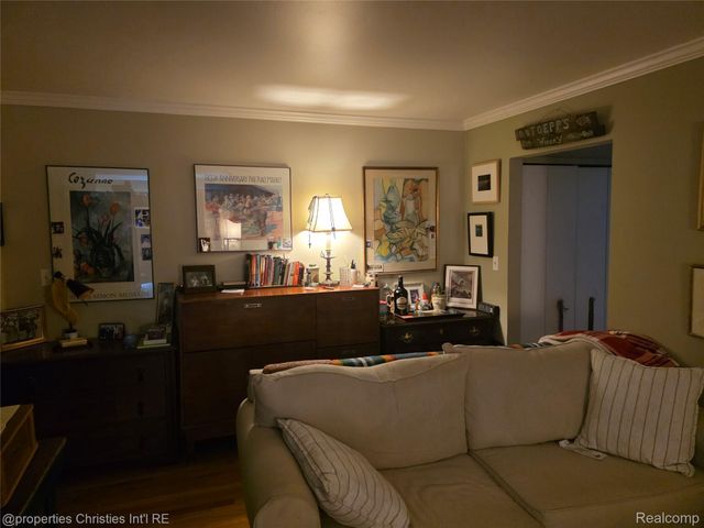 4810 Briarwood Avenue F2, Royal Oak, MI 48073