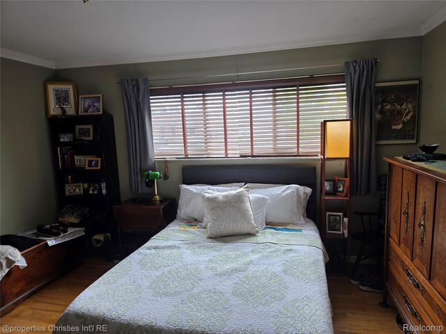 4810 Briarwood Avenue F2, Royal Oak, MI 48073