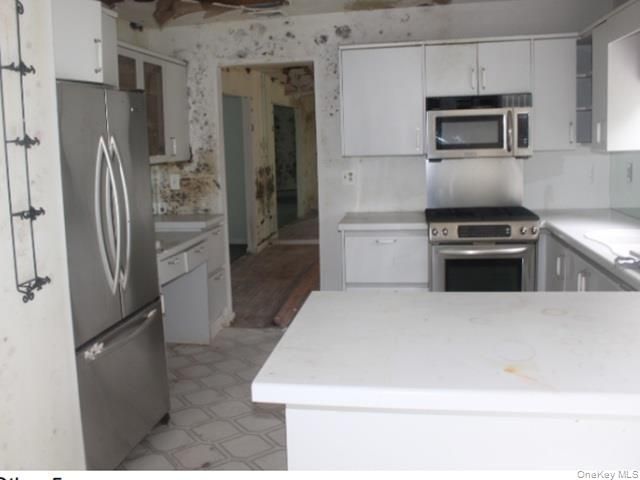18 Lady Godiva Way, New City, NY 10956