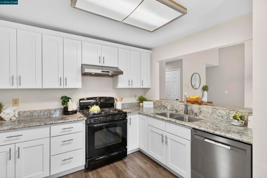 Image 27 of property listing at 246 CANYON WOODS WAY C, San Ramon, CA 94582