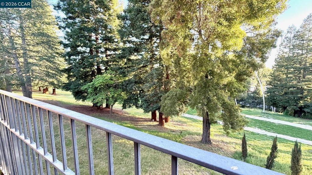 Image 41 of property listing at 246 CANYON WOODS WAY C, San Ramon, CA 94582