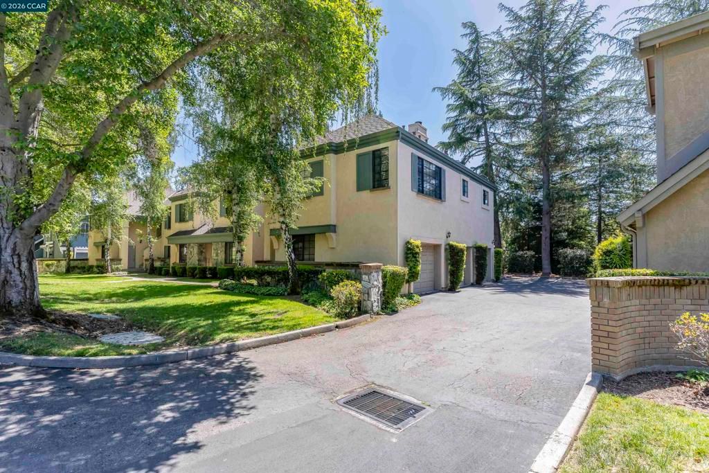 Image 47 of property listing at 246 CANYON WOODS WAY C, San Ramon, CA 94582