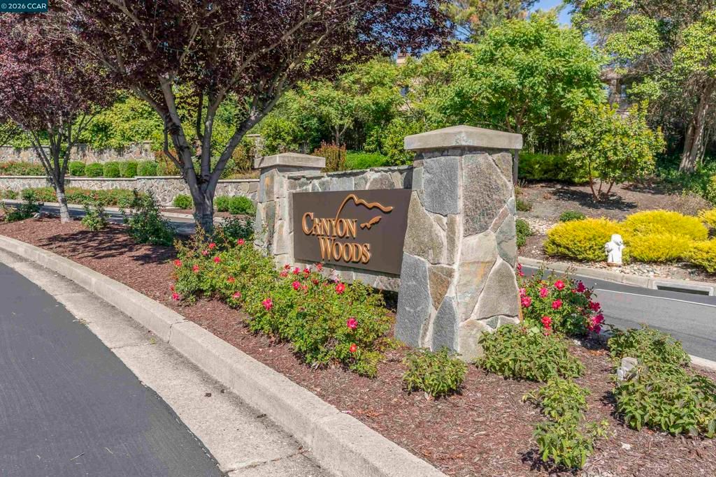 Image 68 of property listing at 246 CANYON WOODS WAY C, San Ramon, CA 94582