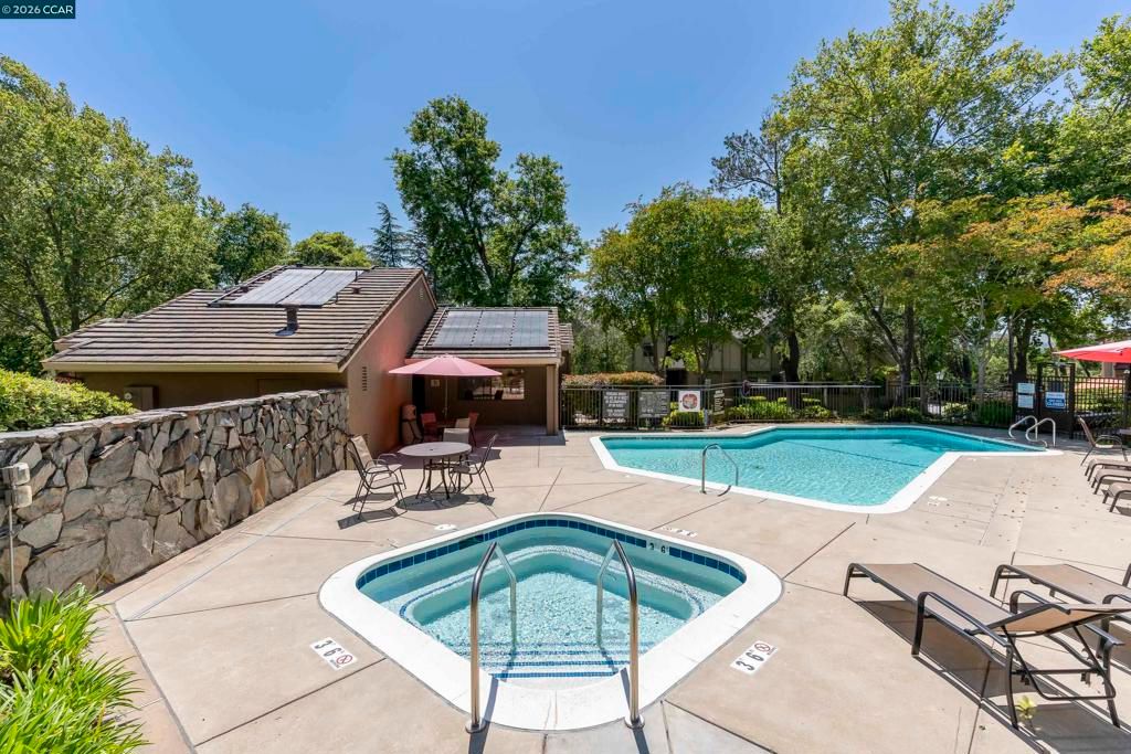 Image 73 of property listing at 246 CANYON WOODS WAY C, San Ramon, CA 94582
