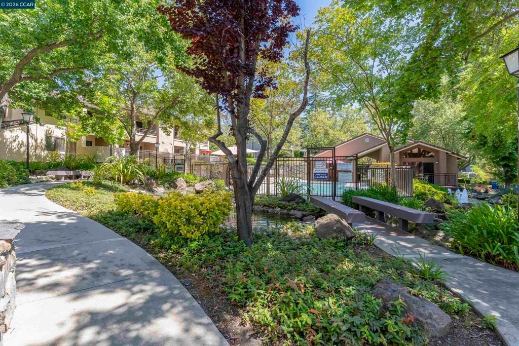 Image 75 of property listing at 246 CANYON WOODS WAY C, San Ramon, CA 94582