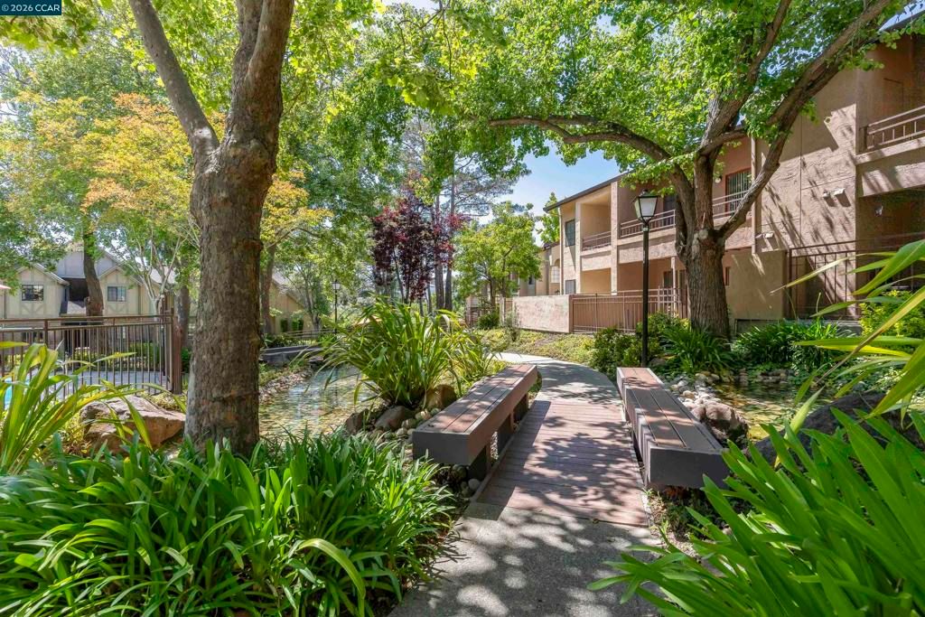 Image 77 of property listing at 246 CANYON WOODS WAY C, San Ramon, CA 94582