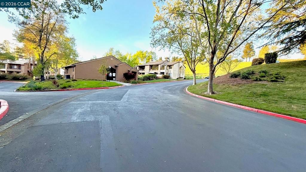 Image 88 of property listing at 246 CANYON WOODS WAY C, San Ramon, CA 94582