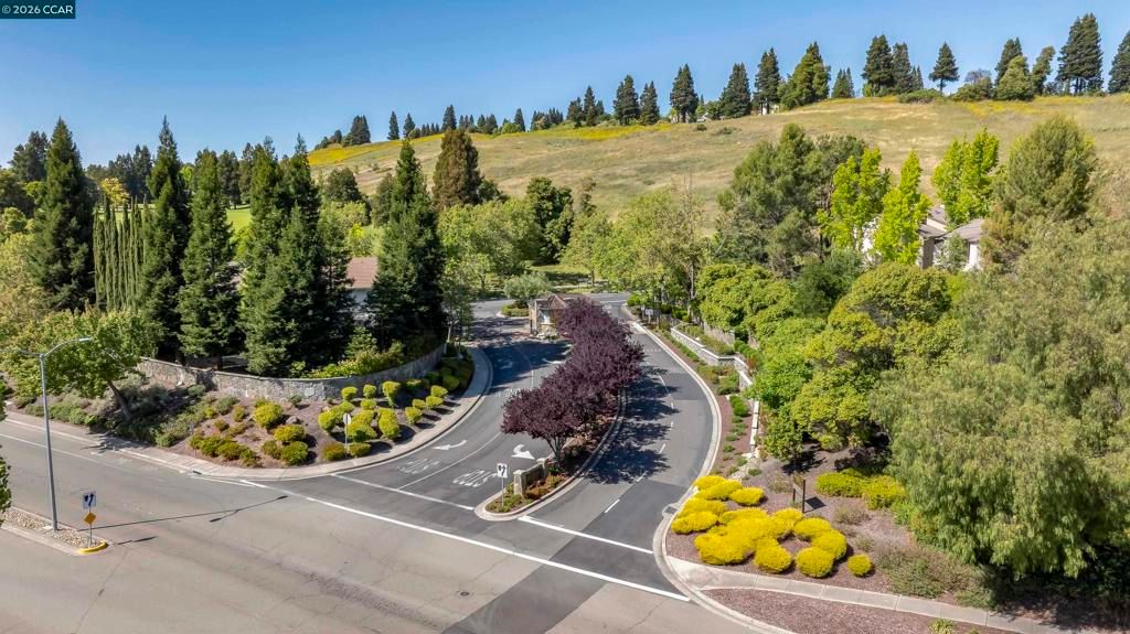 Image 91 of property listing at 246 CANYON WOODS WAY C, San Ramon, CA 94582