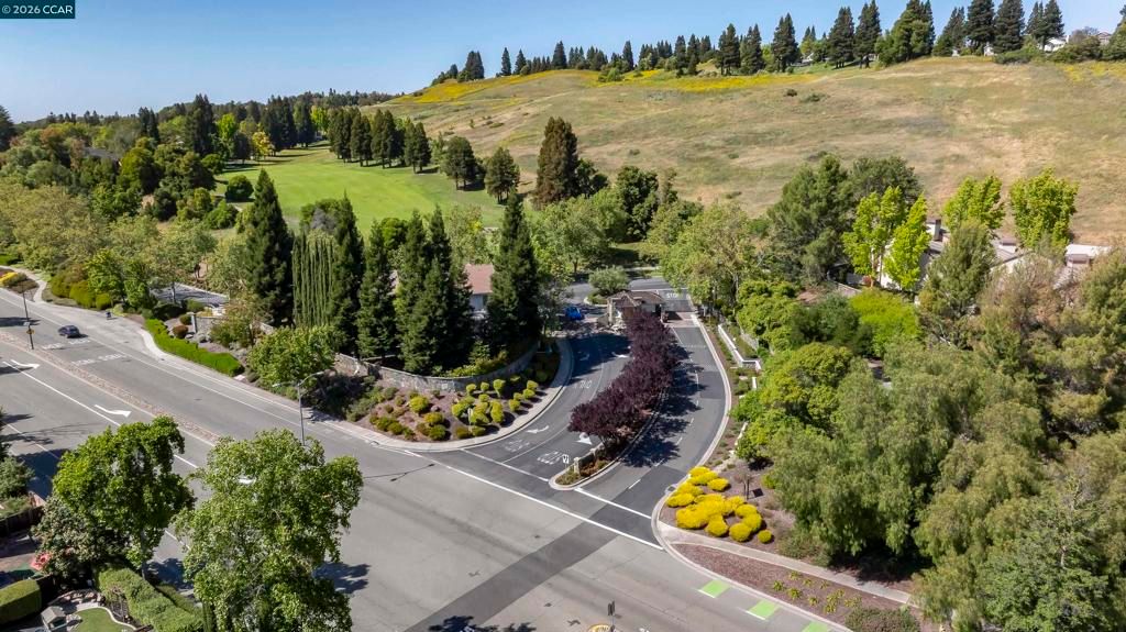 Image 92 of property listing at 246 CANYON WOODS WAY C, San Ramon, CA 94582