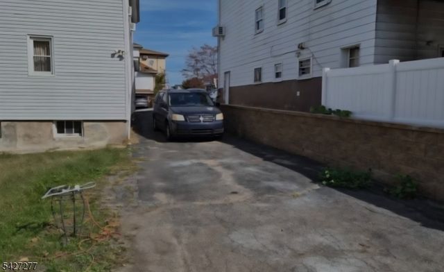 11 Woodrow Ave, Woodland Park, NJ 07424