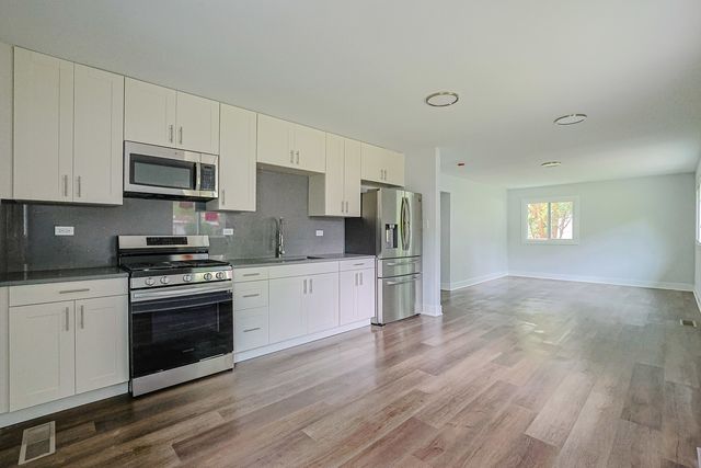 15441 Albany Avenue, Markham, IL 60428