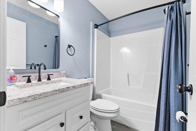 12844 Nicollet Avenue 102, Burnsville, MN 55337