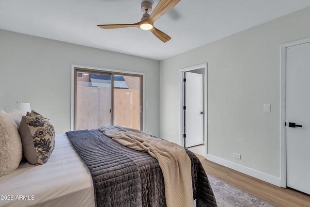 1010 E LOIS Lane, Phoenix, AZ 85020