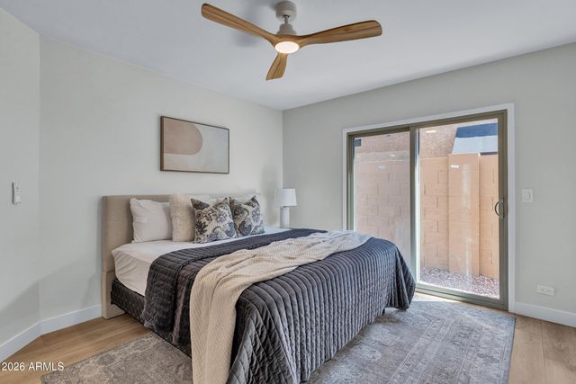 1010 E LOIS Lane, Phoenix, AZ 85020