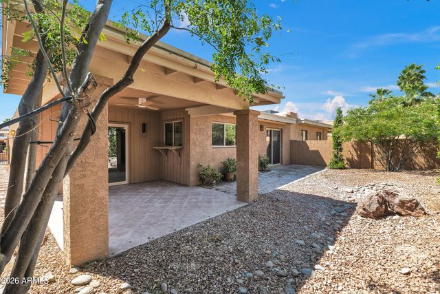 1010 E LOIS Lane, Phoenix, AZ 85020