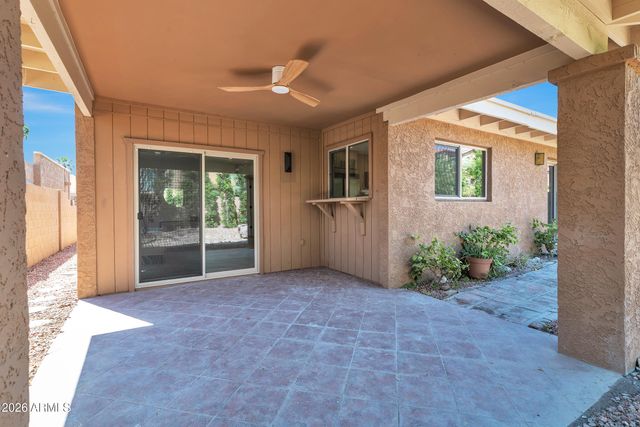 1010 E LOIS Lane, Phoenix, AZ 85020
