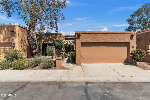 1010 E LOIS Lane, Phoenix, AZ 85020