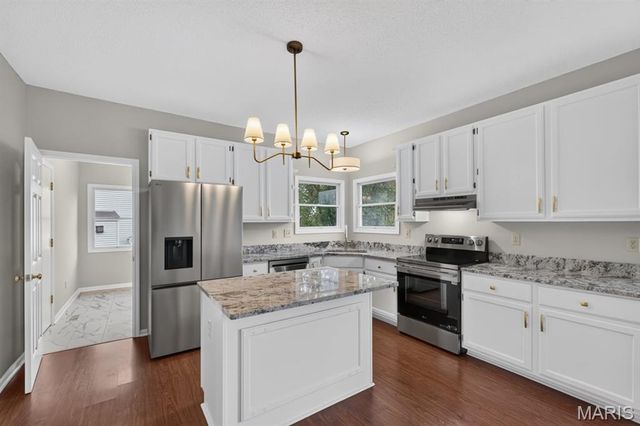 2340 Quaint Cottage Drive 1216, O'fallon, MO 63368