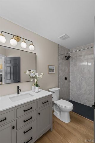 29 Salsibury Court, Lake St Louis, MO 63367