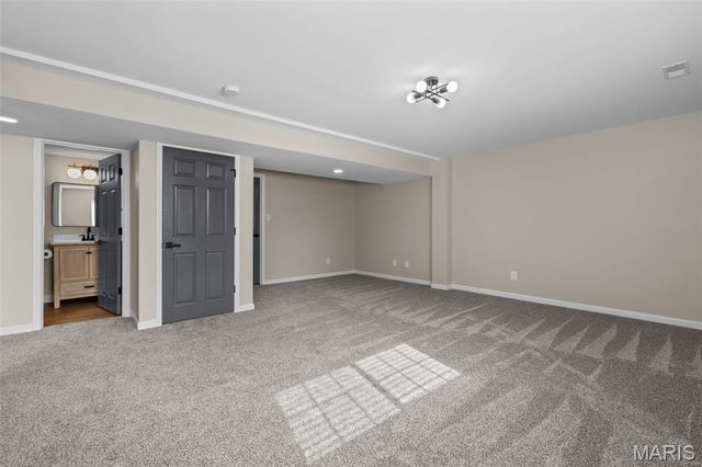 29 Salsibury Court, Lake St Louis, MO 63367