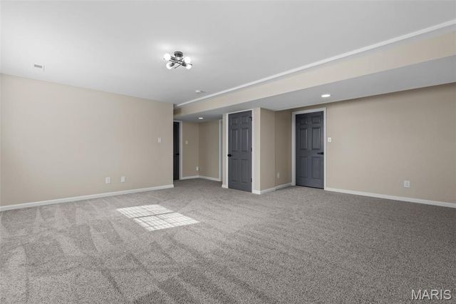 29 Salsibury Court, Lake St Louis, MO 63367