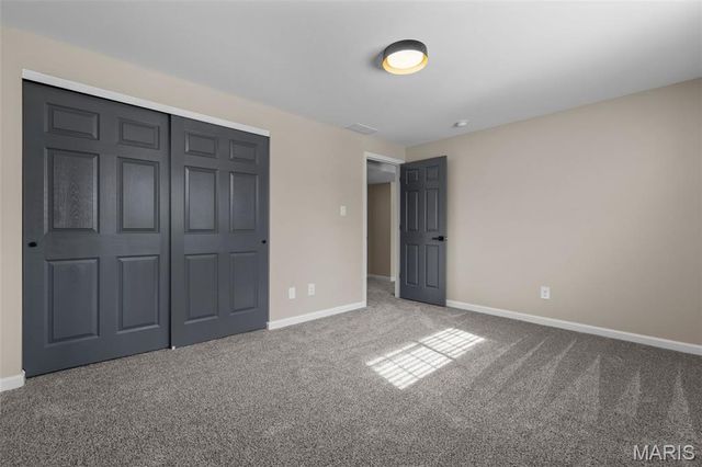 29 Salsibury Court, Lake St Louis, MO 63367