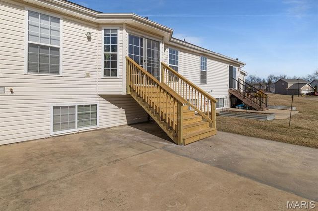 29 Salsibury Court, Lake St Louis, MO 63367