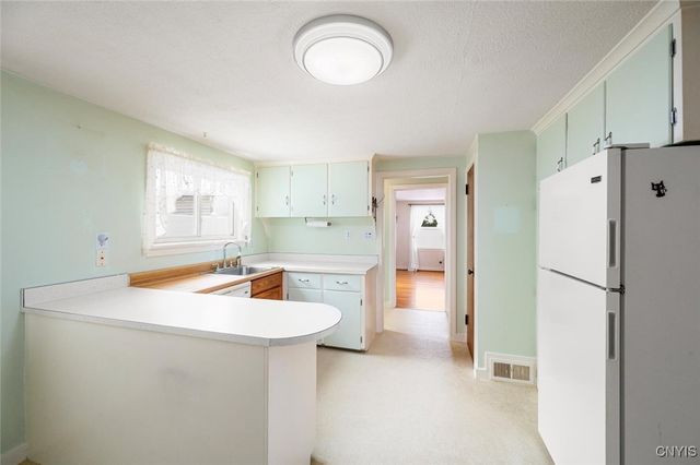 123 Roosevelt Drive, Utica, NY 13502