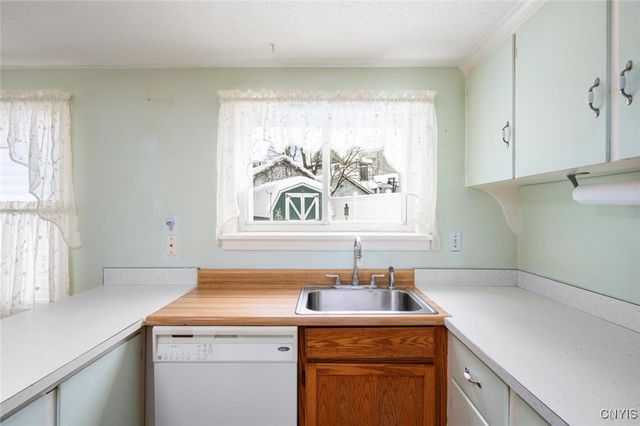 123 Roosevelt Drive, Utica, NY 13502