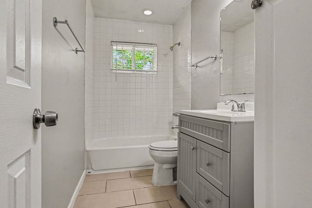 1125 Waweenoc Avenue, Dallas, TX 75216