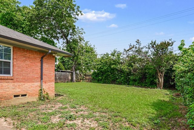 1125 Waweenoc Avenue, Dallas, TX 75216