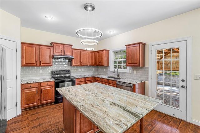 5711 Apple Grove Road, Buford, GA 30519