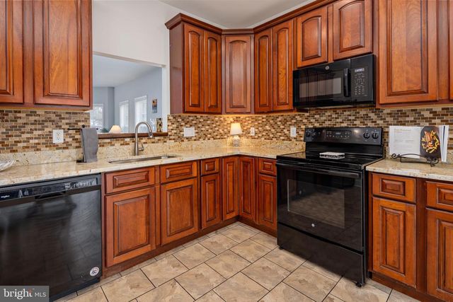 326 S CAROLINA RD, Stevensville, MD 21666