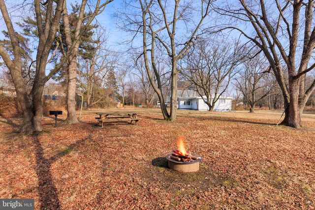 326 S CAROLINA RD, Stevensville, MD 21666