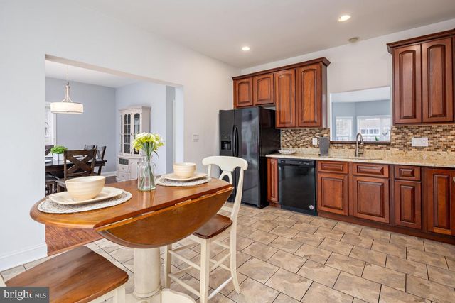 326 S CAROLINA RD, Stevensville, MD 21666