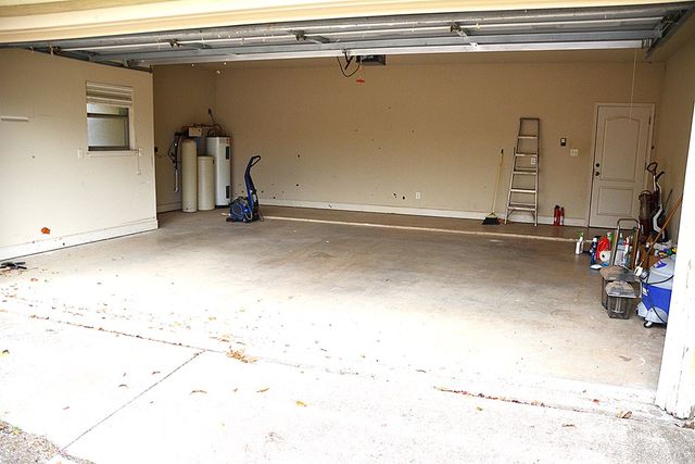 1128 Saddle Club Dr, Kerrville, TX 78028