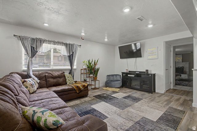 899 E 7905 S, Sandy, UT 84094