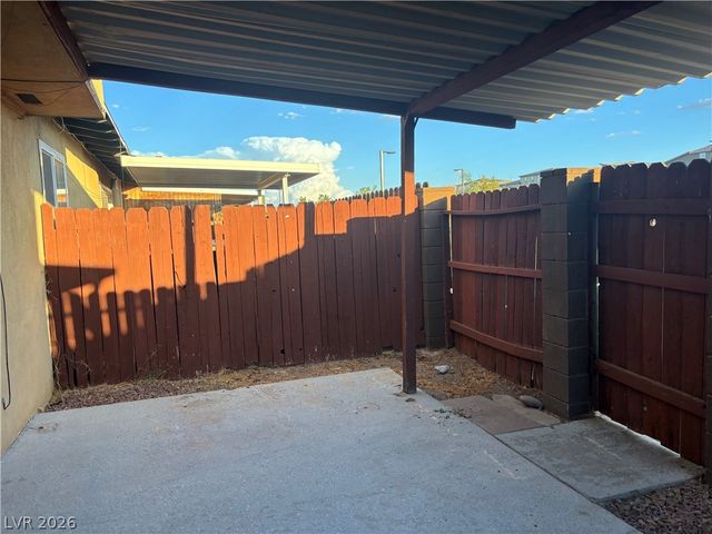 305 East Van Wagenen Street, Henderson, NV 89015