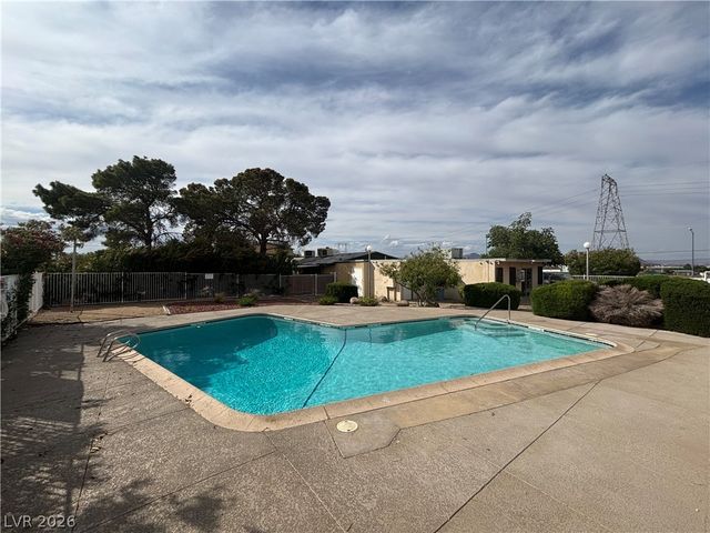 305 East Van Wagenen Street, Henderson, NV 89015