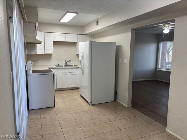 305 East Van Wagenen Street, Henderson, NV 89015