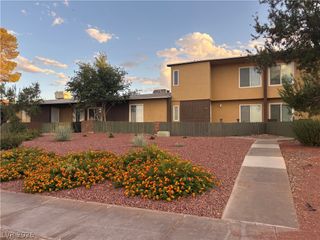 305 East Van Wagenen Street, Henderson, NV 89015